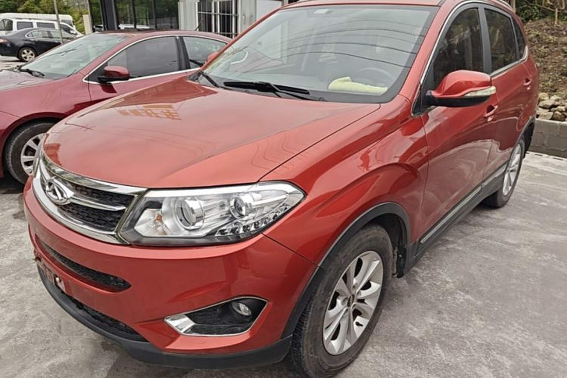 Used Chery Tiggo 5 2014 2.0L CVT Joyful Edition Front Left 45 Deg