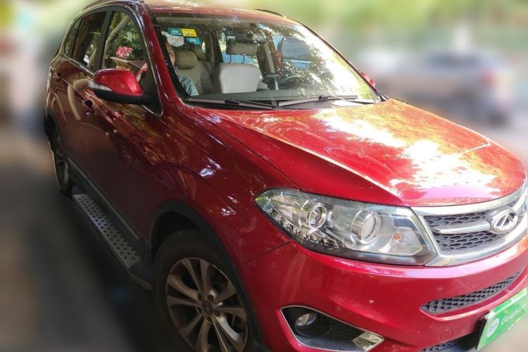 Used Chery Tiggo 5 2014 2.0L CVT Family Deluxe Edition Front Right 45 Deg