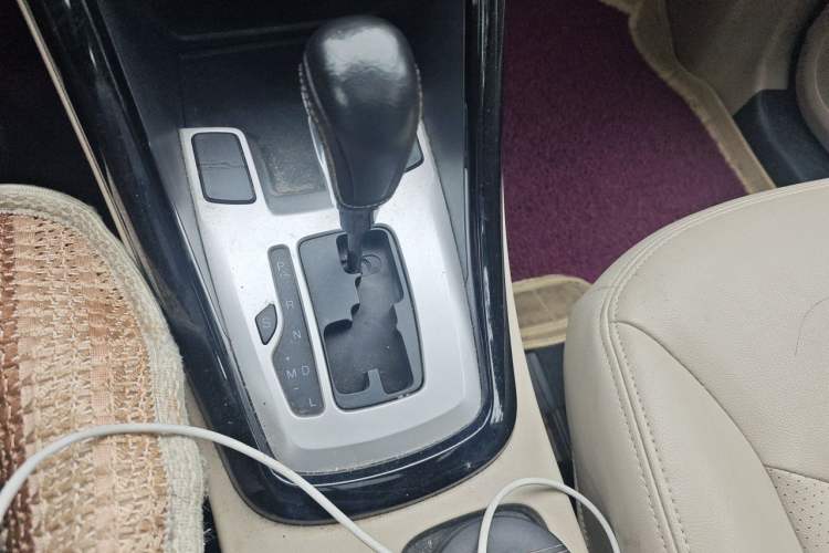 Used Chery Tiggo 5 2014 2.0L CVT Family Deluxe Edition Gear Lever