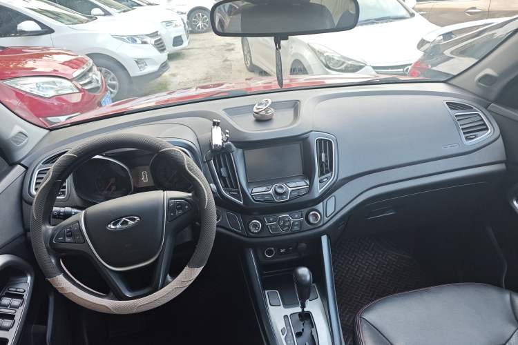 Used Chery Tiggo 5 2014 2.0L CVT Joyful Edition Interior 1