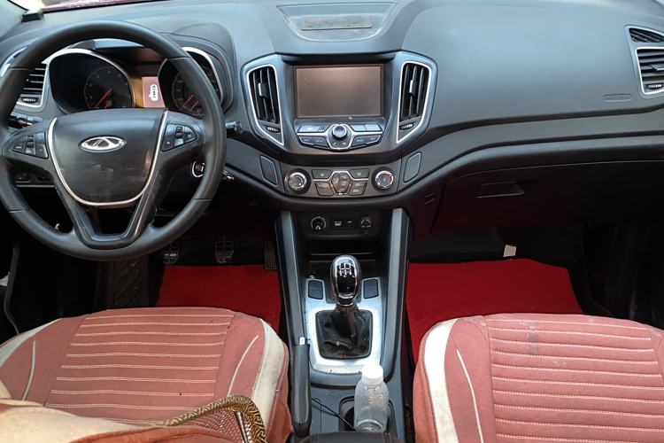Used Chery Tiggo 5 2014 2.0L Manual Jia Yue Edition Interior 3