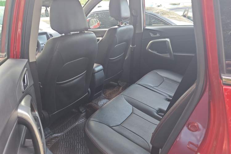 Used Chery Tiggo 5 2014 2.0L CVT Joyful Edition Interior 6