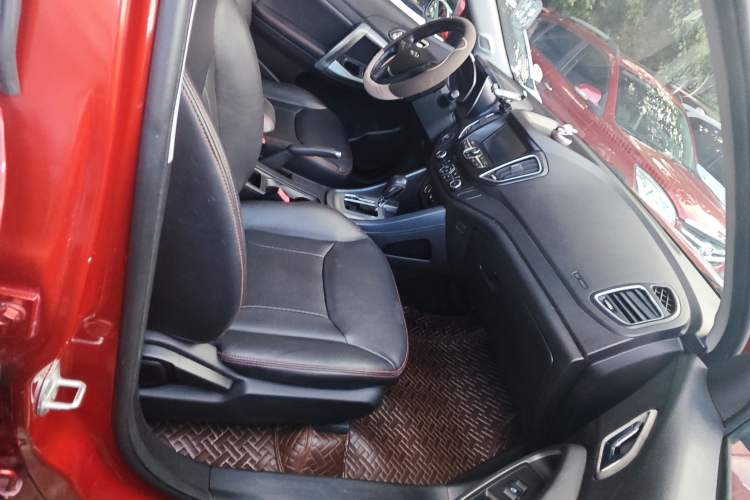 Used Chery Tiggo 5 2014 2.0L CVT Joyful Edition Interior 9