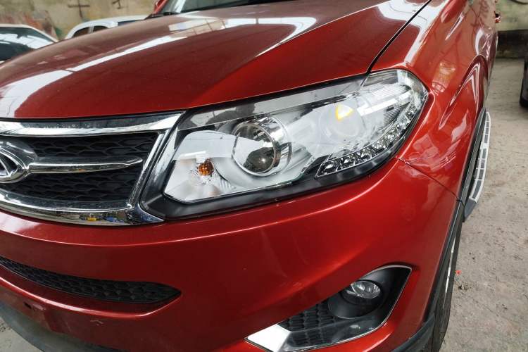 Used Chery Tiggo 5 2014 2.0L Manual - Family Deluxe Edition Left Front Headlight