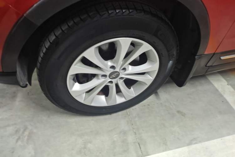 Used Chery Tiggo 5 2014 2.0L CVT Joyful Edition Left Front Wheel Hub