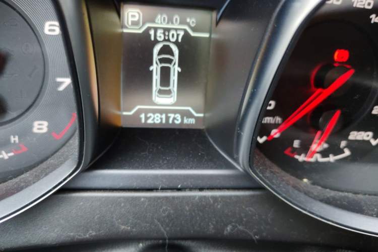 Used Chery Tiggo 5 2014 2.0L CVT Family Deluxe Edition Odometer Close Up