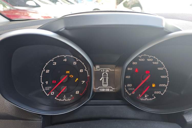 Used Chery Tiggo 5 2014 2.0L CVT Joyful Edition Odometer Close Up