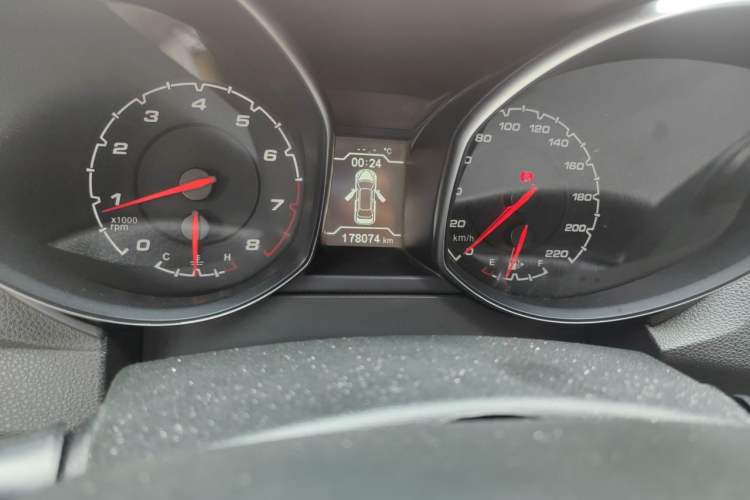 Used Chery Tiggo 5 2014 2.0L Manual Jia Yue Edition Odometer Close Up