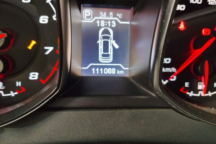Used Chery Tiggo 5 2014 2.0L CVT Family Deluxe Edition Odometer Close Up