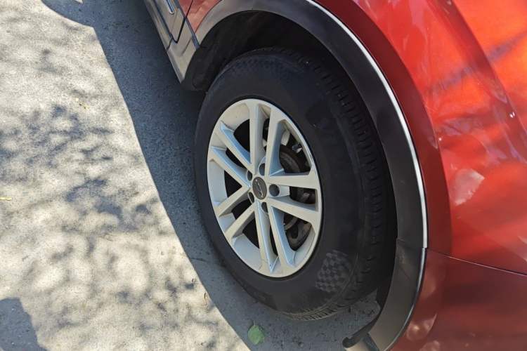 Used Chery Tiggo 5 2014 2.0L Manual Jia Yue Edition Right Front Wheel Hub