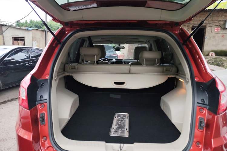 Used Chery Tiggo 5 2014 2.0L Manual - Family Deluxe Edition Trunk