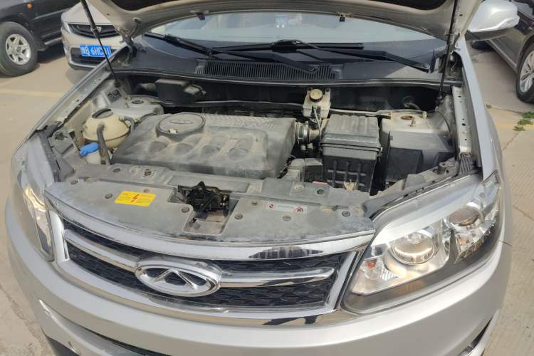 Used Chery Tiggo 5 2014 2.0L Manual - Family Deluxe Edition Engine Bay