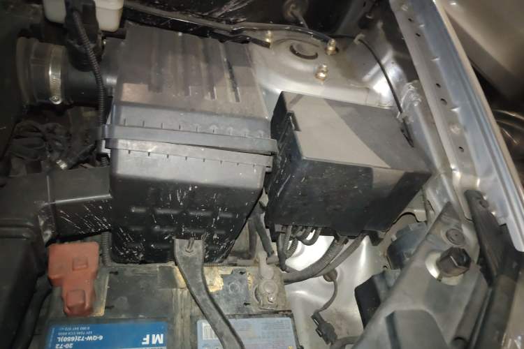 Used Chery Tiggo 5 2014 2.0L CVT Family Deluxe Edition Engine Bay Left