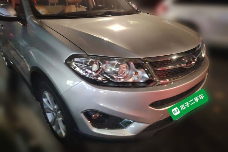 Used Chery Tiggo 5 2014 2.0L CVT Family Deluxe Edition Front Right 45 Deg