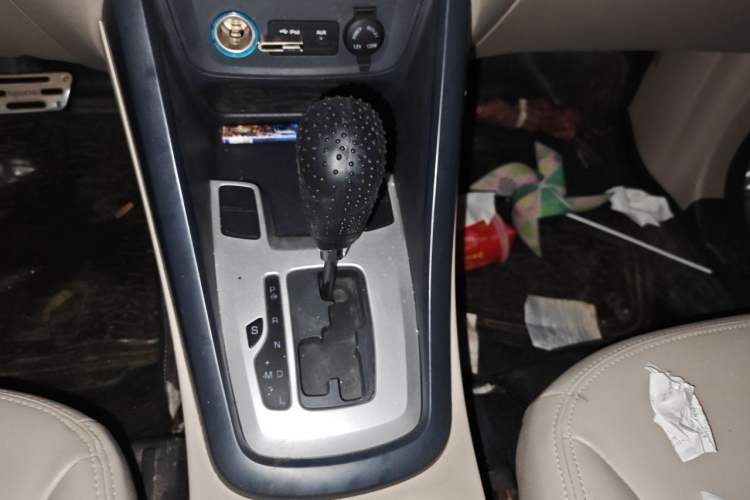 Used Chery Tiggo 5 2014 2.0L CVT Joyful Edition Gear Lever