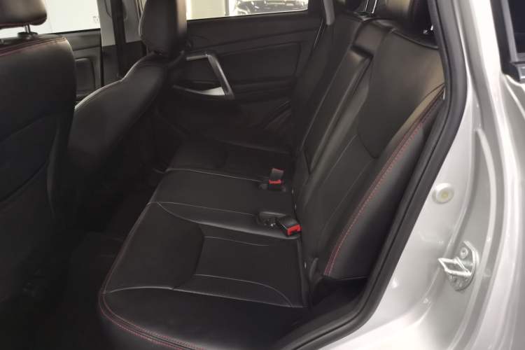 Used Chery Tiggo 5 2014 2.0L CVT Family Deluxe Edition Interior 1