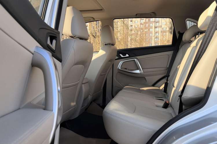 Used Chery Tiggo 5 2014 2.0L CVT Joyful Edition Interior 3