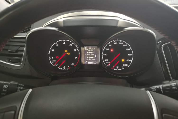 Used Chery Tiggo 5 2014 2.0L CVT Family Deluxe Edition Odometer Close Up