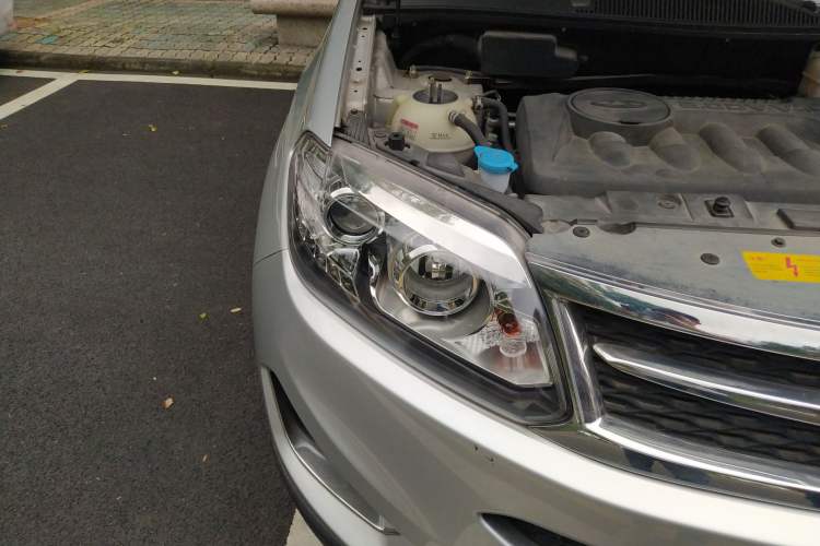 Used Chery Tiggo 5 2014 2.0L CVT Joyful Edition Right Front Headlight