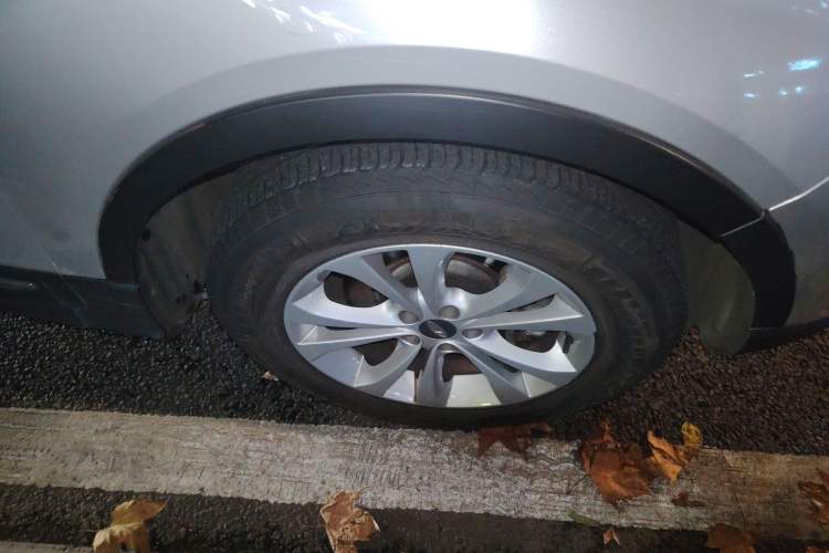 Used Chery Tiggo 5 2014 2.0L CVT Family Deluxe Edition Right Front Wheel Hub