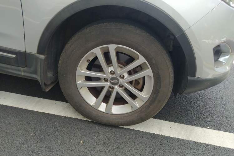 Used Chery Tiggo 5 2014 2.0L CVT Joyful Edition Right Front Wheel Hub