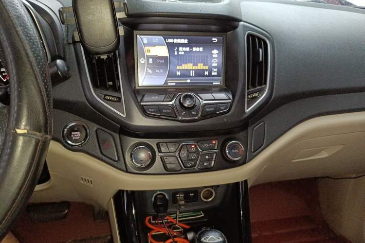 Used Chery Tiggo 5 2014 2.0L CVT Family Deluxe Edition Audio And AC Panel