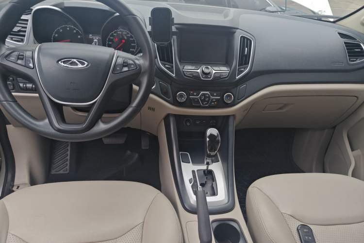 Used Chery Tiggo 5 2014 2.0L CVT Joyful Edition Audio And AC Panel
