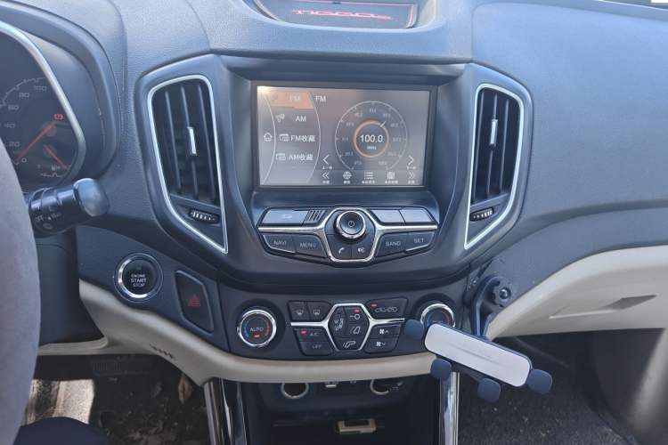 Used Chery Tiggo 5 2014 2.0L CVT Family Deluxe Edition Audio And AC Panel