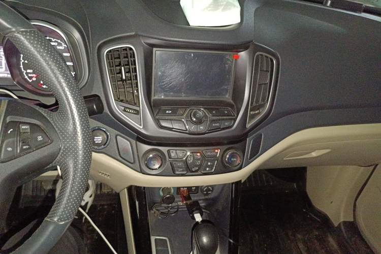 Used Chery Tiggo 5 2014 2.0L CVT Zhiyun Edition Audio And AC Panel