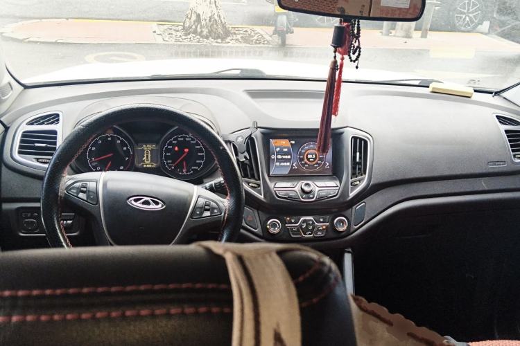Used Chery Tiggo 5 2014 2.0L Manual Jia Yue Edition Center Console