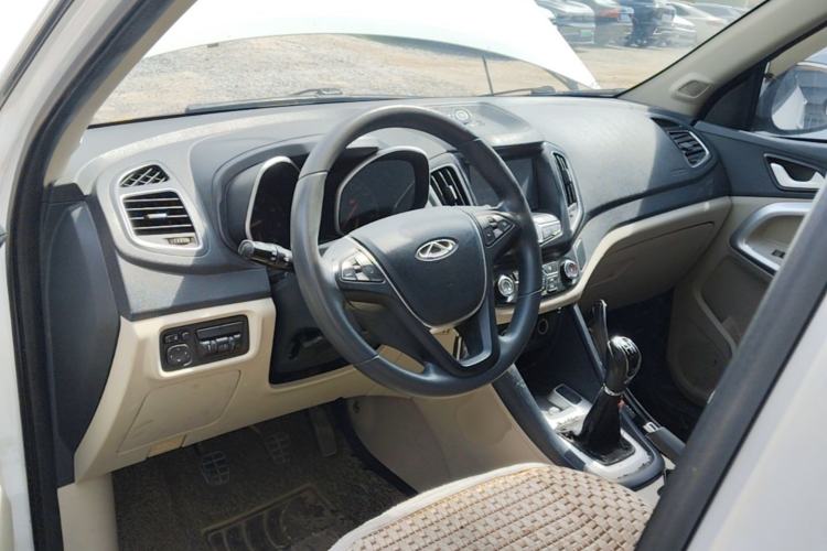 Used Chery Tiggo 5 2014 2.0L Manual Jia Yue Edition Center Console