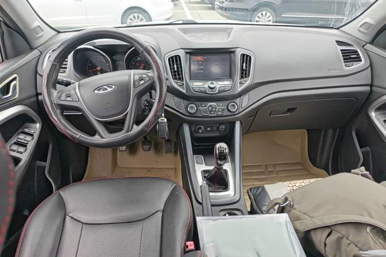 Used Chery Tiggo 5 2014 2.0L Manual Jia Yue Edition Center Console