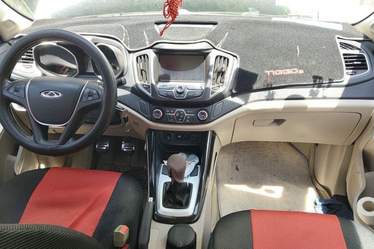 Used Chery Tiggo 5 2014 2.0L Manual - Family Deluxe Edition Center Console