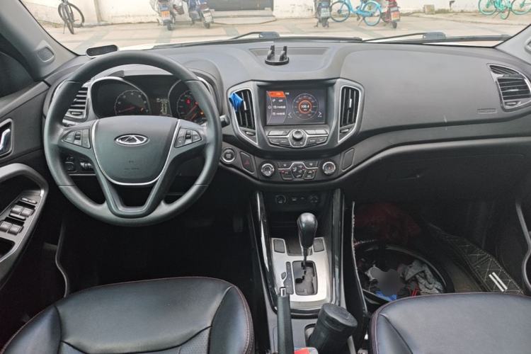 Used Chery Tiggo 5 2014 2.0L CVT Joyful Edition Center Console