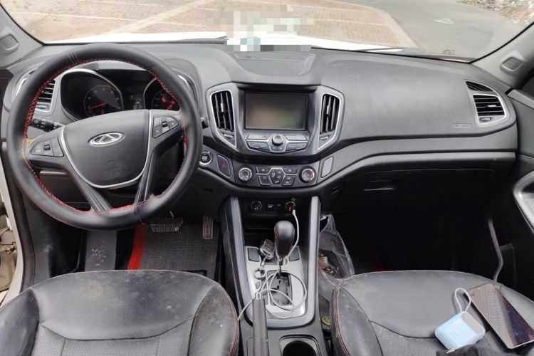 Used Chery Tiggo 5 2014 2.0L CVT Joyful Edition Center Console