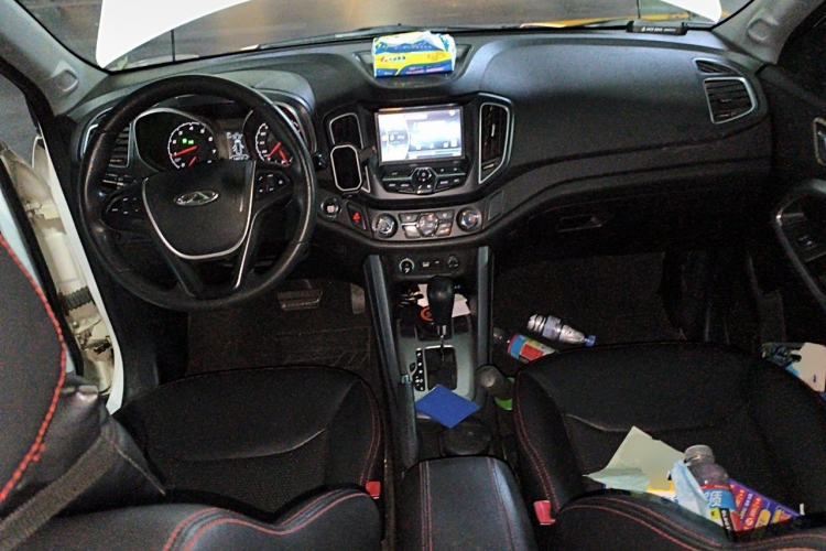 Used Chery Tiggo 5 2014 2.0L CVT Joyful Edition Center Console