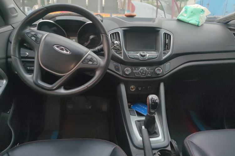 Used Chery Tiggo 5 2014 2.0L Manual Jia Yue Edition Center Console