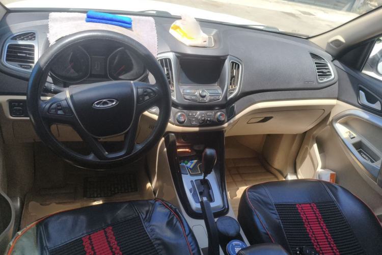 Used Chery Tiggo 5 2014 2.0L CVT Zhiyun Edition Center Console