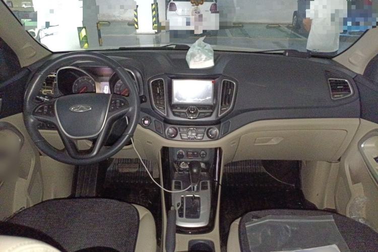 Used Chery Tiggo 5 2014 2.0L CVT Zhiyun Edition Center Console