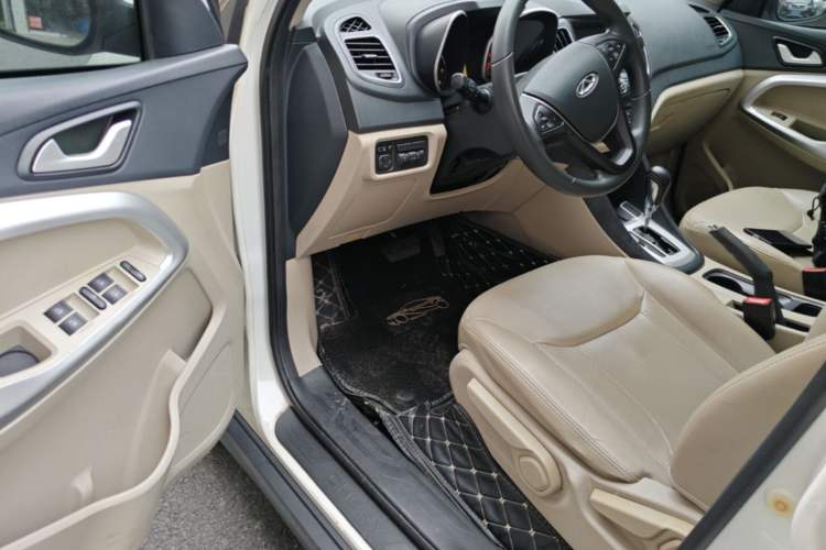 Used Chery Tiggo 5 2014 2.0L CVT Joyful Edition Driver Seat