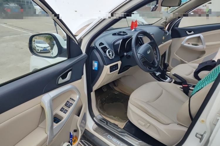 Used Chery Tiggo 5 2014 2.0L Manual - Family Deluxe Edition Driver Seat