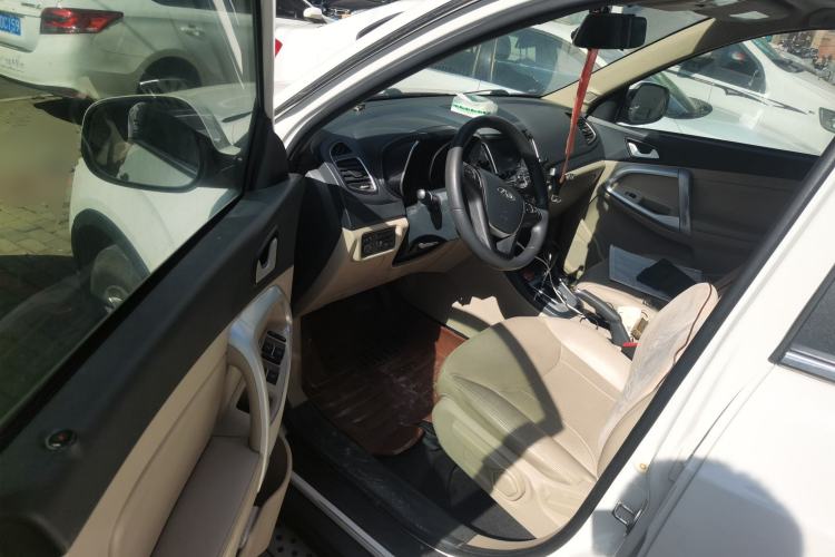 Used Chery Tiggo 5 2014 2.0L CVT Joyful Edition Driver Seat