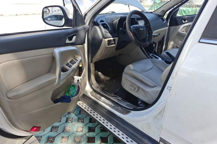 Used Chery Tiggo 5 2014 2.0L CVT Family Deluxe Edition Driver Seat