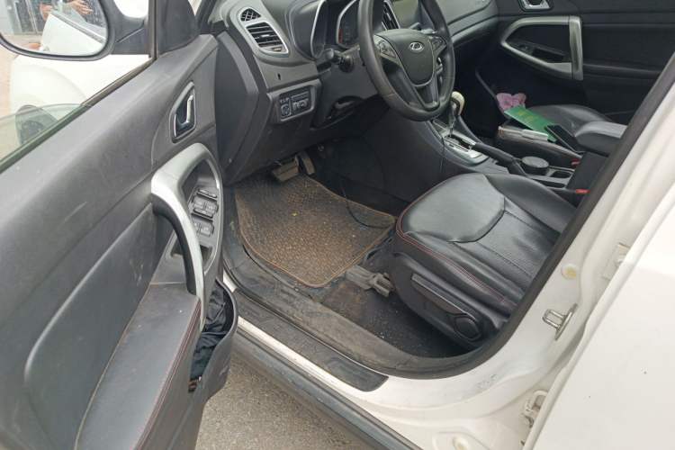 Used Chery Tiggo 5 2014 2.0L CVT Joyful Edition Driver Seat