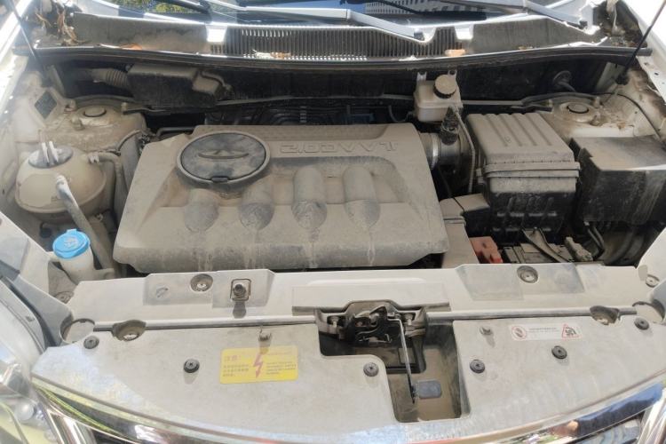 Used Chery Tiggo 5 2014 2.0L CVT Family Deluxe Edition Engine Bay
