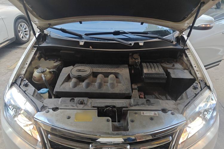 Used Chery Tiggo 5 2014 2.0L CVT Family Deluxe Edition Engine Bay