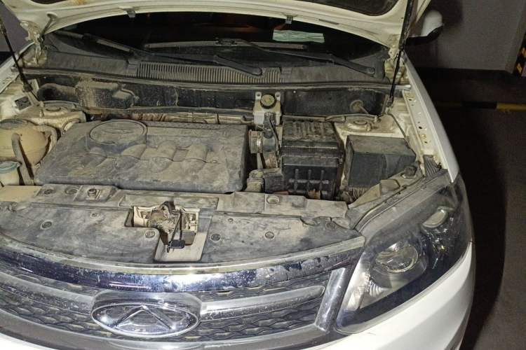 Used Chery Tiggo 5 2014 2.0L Manual - Family Deluxe Edition Engine Bay Left