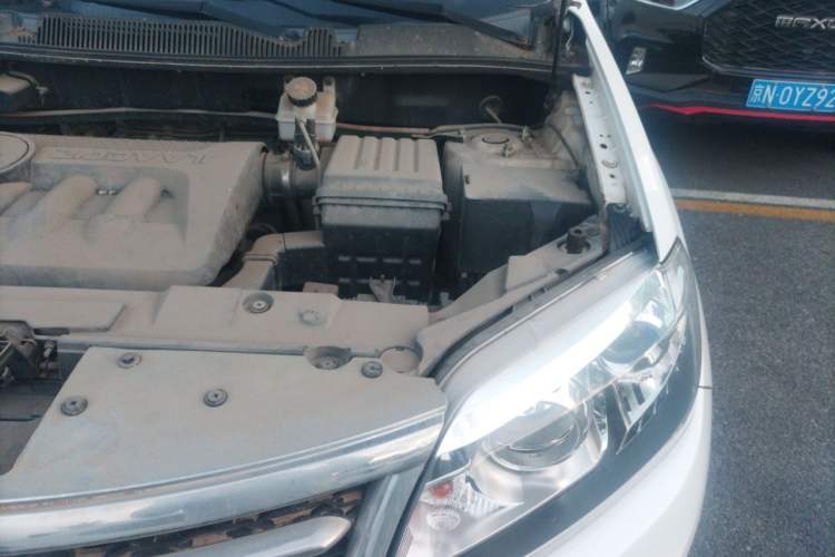 Used Chery Tiggo 5 2014 2.0L Manual - Family Deluxe Edition Engine Bay Left