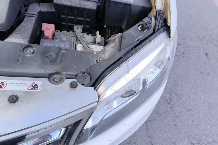 Used Chery Tiggo 5 2014 2.0L CVT Family Deluxe Edition Engine Bay Left