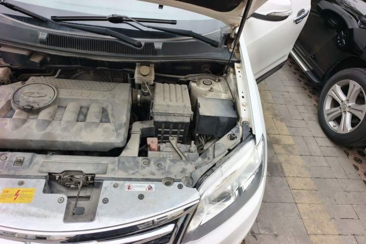 Used Chery Tiggo 5 2014 2.0L Manual - Family Deluxe Edition Engine Bay Left